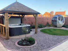 4 Bed in Holt 79034